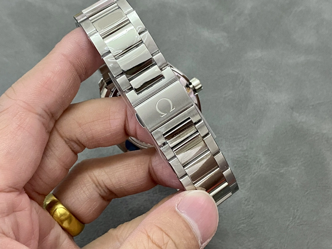 Original CBD Factory Omega Seamaster Aqua Terra 150M 41.5mm Black Wave Dial 18K Rose Gold Hands Stainless Steel Bracelet (231.10.42.21.01.006) 1:1 Super Clone – DD8500 Movement 251